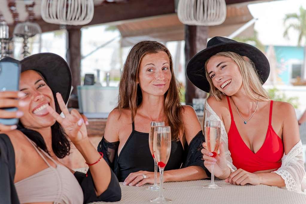 The Reef 28 Hotel Плая дел Кармен Ресторант снимка